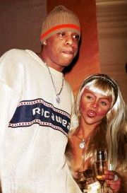 Jay Z and Lil Kim 2000, NY 1.jpg